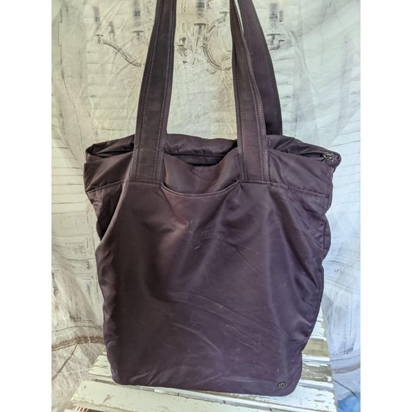 Lululemon gym workout bag large tote purple duffle - Picture 1 of 11